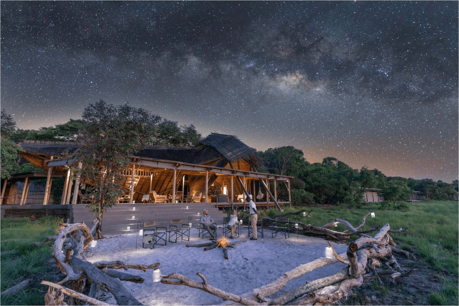 Classical luxury safari camp in wildebeest migration land
